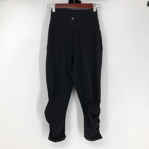 Lululemon Sunset Salutation Cropped leggings loose fit  ruched pockets Black 4 - Picture 15 of 16